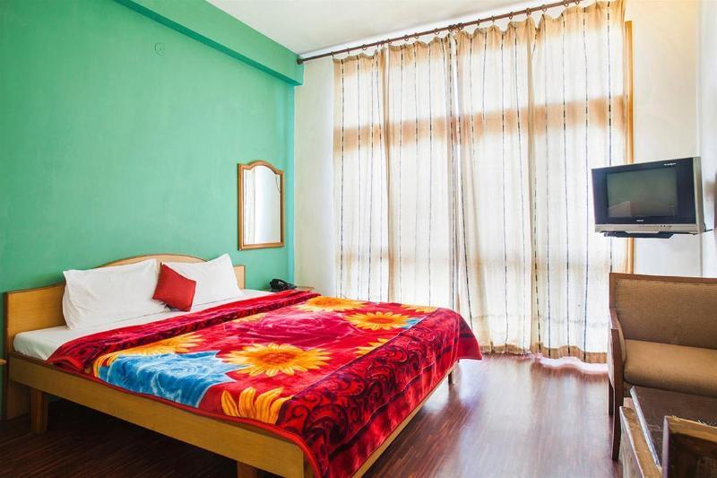 Oyo 28425 Dal Lake Resort Dharamshala Esterno foto